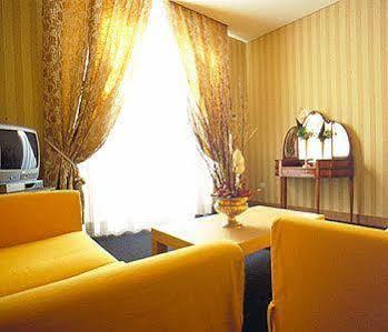Lemon Garden Hotel Rome Exterior photo