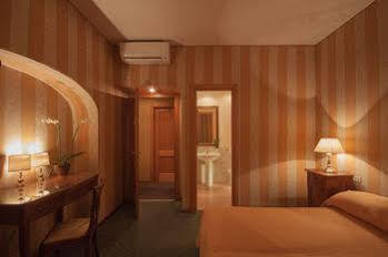 Lemon Garden Hotel Rome Exterior photo